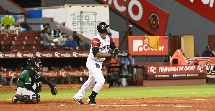Los Gigantes siguen en racha al vencer a Estrellas; Toros blanquean al Escogido