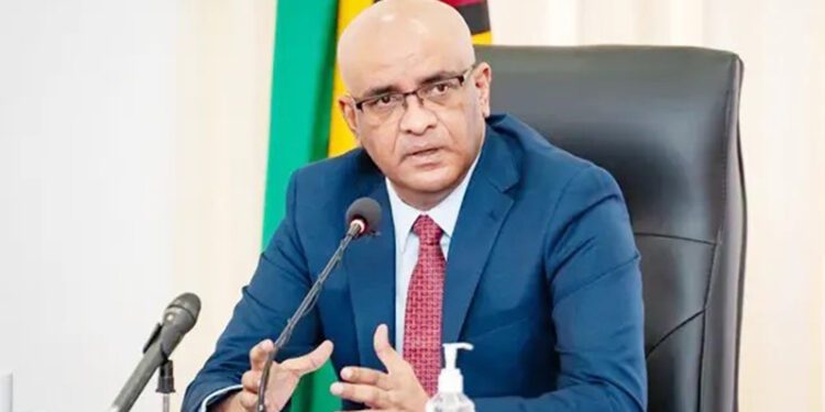 Guyana mantiene todas las opciones sobre la mesa para defensa de frontera