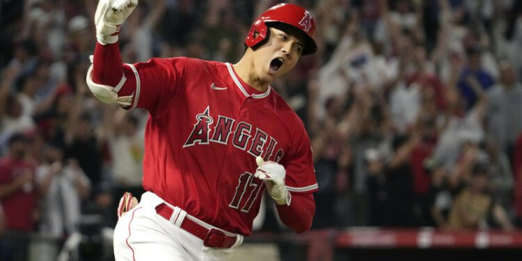 Shohei Ohtani firma con los Dodgers en un hstórico contrato de 700 millones de dólares
