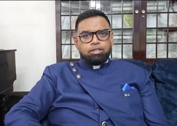 Guyana afirma que la presencia de buque británico no amenaza a Venezuela