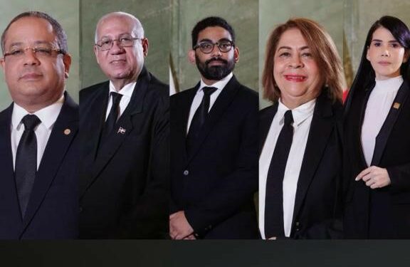 Leonel Fernández respalda a los nuevos jueces del Tribunal Constitucional