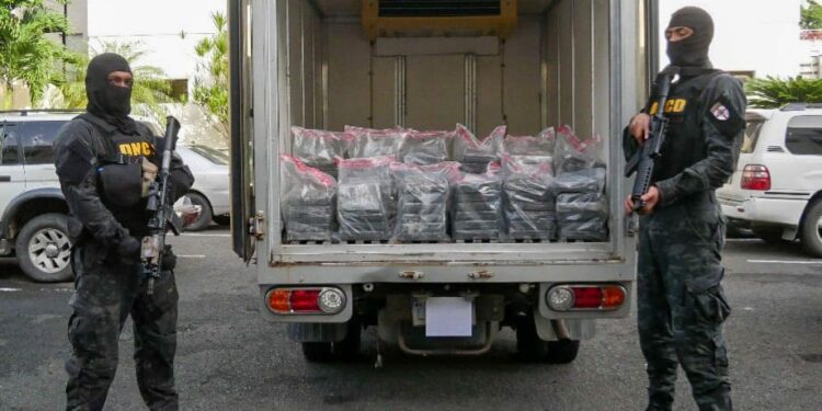 Confiscan 137 paquetes de drogas en Monseñor Nouel en medio de tiroteo