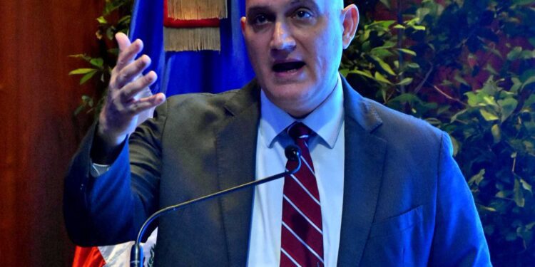 Gobierno celebra encuentro con las pymes para fortalecer exportaciones hacia el Caribe