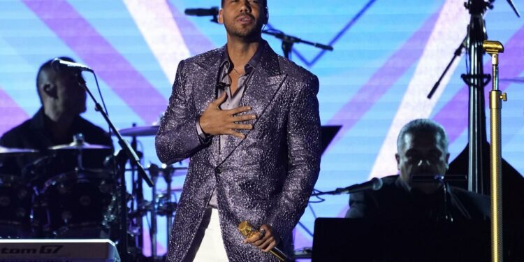 Sigue la controversia en torno al fracasado concierto de Romeo Santos en Venezuela