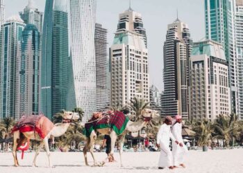 La OMT revela un resurgimiento del turismo a nivel global, liderado por el Medio Oriente.