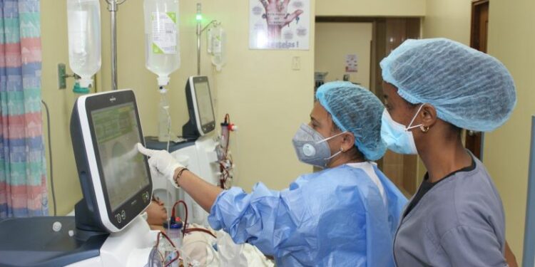 Hospital Ney Arias Lora incorpora tecnología de vanguardia para terapias renales