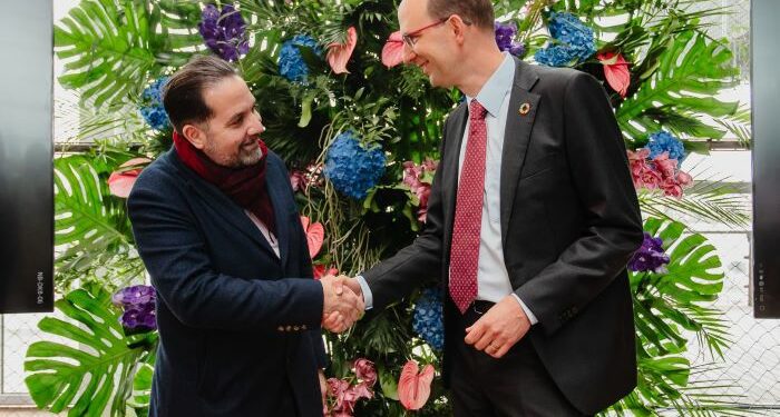 Ademi acuerda hasta RD$1,400 millones con FMO para microempresarios. 