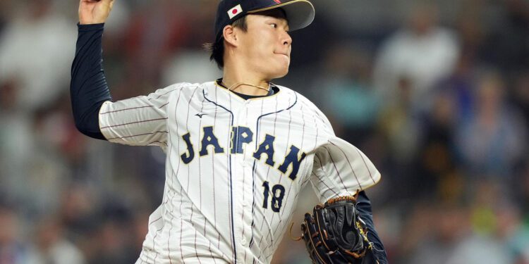 Los Yankees buscan reforzar su rotación de lanzadores con Yoshinobu Yamamoto.