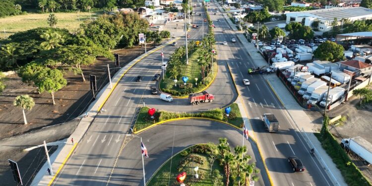 Así se ve la entrada a Santiago de los Caballeros tras remodelación