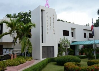 Reacción sociedades médicas a aumento coberturas medicamentos ambulatorios