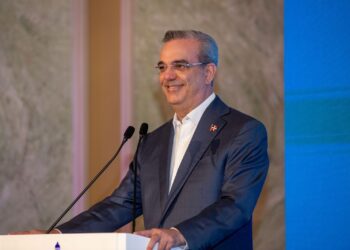 La Semanal: RD alcanza histórica tasa de pobreza del 23.4% y