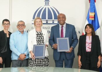 RD avanza hacia la electrificación rural con energía limpia en alianza con el PNUD