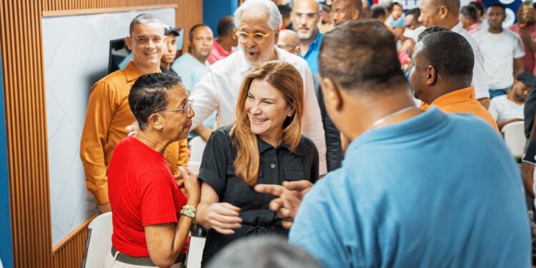 Más de 50 clubes deportivos respaldan reelección de Carolina Mejía