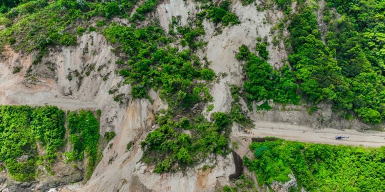 MOPC atribuye a actos vándalicos el derrumbe en carretera Barahona-Enriquillo