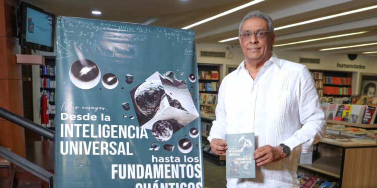 Diógenes Peña presenta su último libro en Librería Cuesta