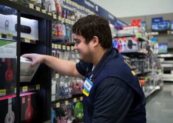 La producción industrial y ventas al por menor de EE.UU con resultados positivos en diciembre