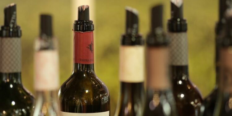 España reduce un 11% las exportaciones de vino a Latinoamérica y Caribe: RD tercer lugar