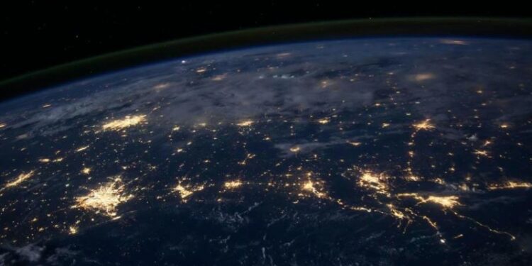 Desafíos evolutivos en la resolución de problemas ambientales globales