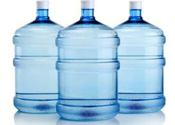 Descubrimiento Alarmante: Nanoplásticos abundantes en agua embotellada