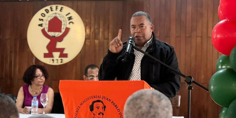 Dice Minerd no descuenta cuota sindical a más de 30,000 profesores para destruir la ADP