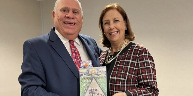 "Un funcionario sin importancia" el nuevo libro de prestigioso médico dominico-cubano