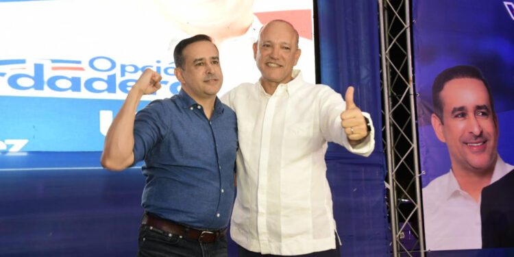 Cambio de bandos en la política de Santiago: Víctor Suárez apoya al PRM