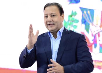 Abel Martínez denuncia inconstitucionalidad en proyecto de Ley sobre la DNI