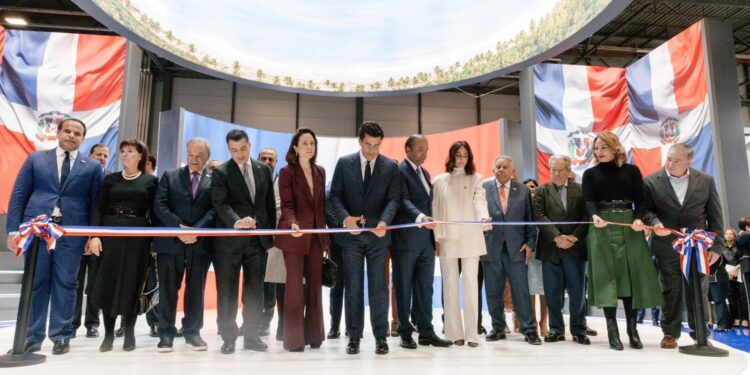 Embajada de RD en España destaca inversiones y nuevas alianzas en Fitur 2024