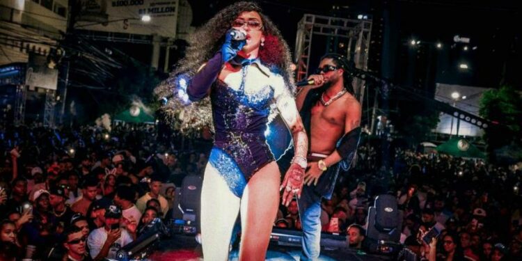 Luigui Bleand y La Perversa encienden 'El Linconazo' con su actuación estelar