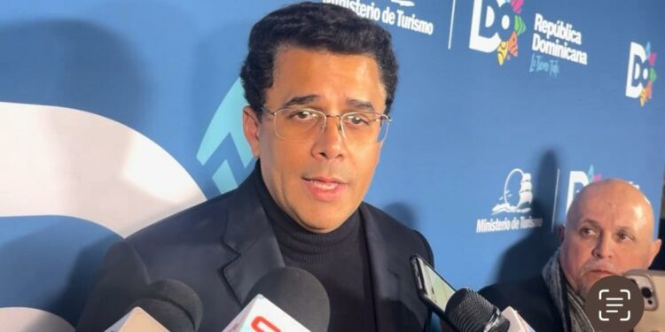 Collado advierte a turistas en Madrid que RD no tolererá explotación infantil