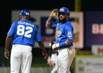 Licey detiene a las Estrellas; Gigantes rompen racha negativa ante Leones