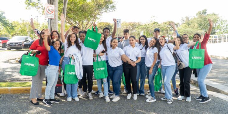 UNPHU abre sus puertas a la excelencia educativa con su Feria UniversitariaAnual “EXPO UNPHU 2024”