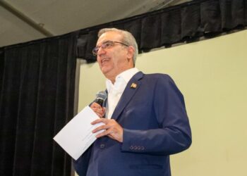 Presidente Abinader exhorta ciudadanos a votar para consolidar la democracia