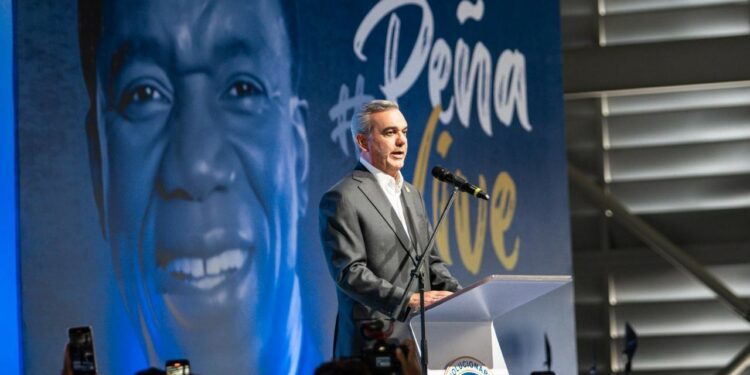 Abinader llama a la humildad y compromiso tras elecciones municipales