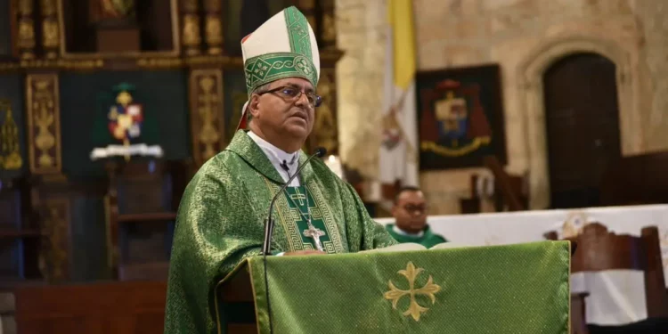Obispo Auxiliar de Santo Domingo bajo investigación por presunta agresión sexual a un menor en el 1994