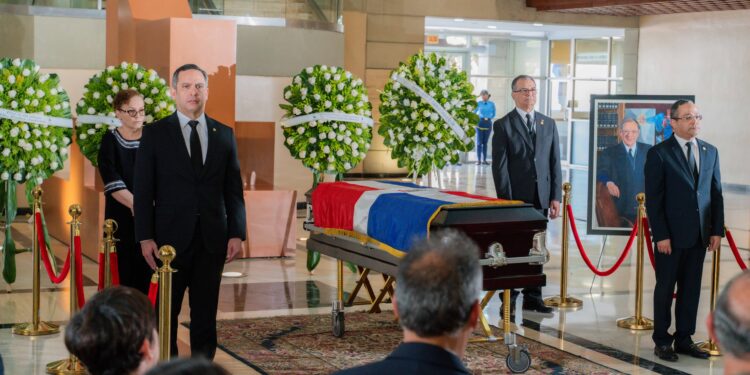 Henry Molina destaca el legado del ex magistrado Rafael Luciano Pichardo 