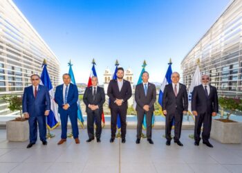 Valdez Albizu revela robusto crecimiento económico de RD en Reunión del CMCA