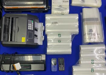 Golpe al narcotráfico en Santiago: Incautan drogas, armas y dinero