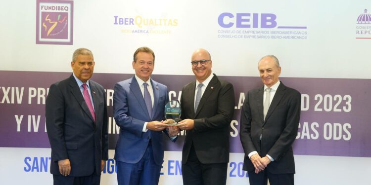 MICM obtiene medalla de Oro en el reconocimiento a las mejores prácticas de ODS 2023