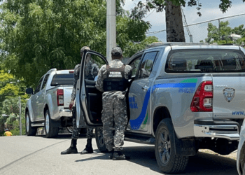 Policía Nacional apresa seis personas en flagrante delito y orden de arresto