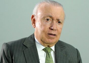 Rafael Alburquerque responde a Fernández Mirabal carta enviada a Leonel Fernández