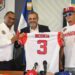 Comisionado entrega bandera equipo RD irá a Clasificatorio Serie Mundial Cal Ripken