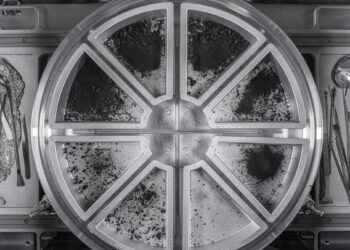 La NASA logra recolección récord de muestras de Bennu