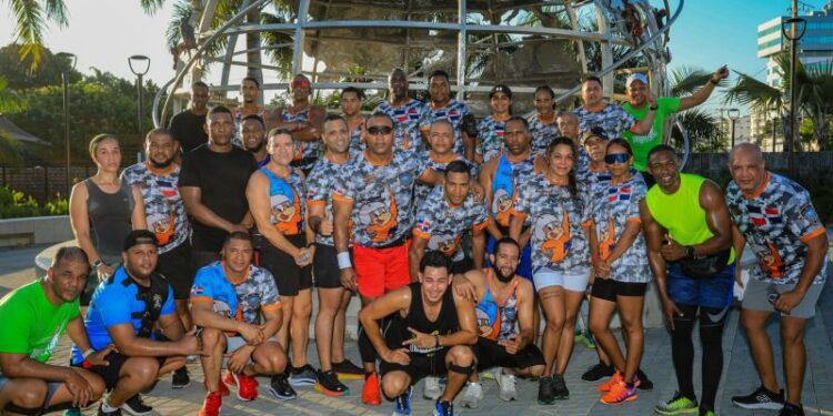 Deportistas PN y FF.AA. se entrenan para la carrera 5K y el Medio Maratón de Nueva York