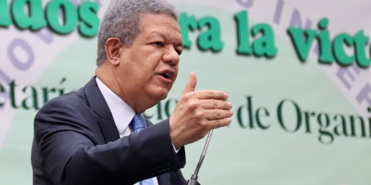 Leonel Fernández recibirá apoyo del PSC