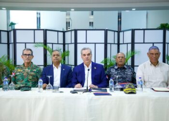 Presidente Abinader lidera reunión para fortalecer la seguridad ciudadana