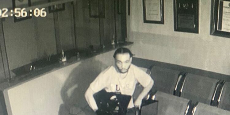 Apresados dos hombres perpetraron robo en Clínica Dr. Cruz Jiminián