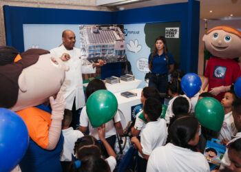 Popular presenta libro “Ahorrar es crear” en la Semana Económica y Financiera