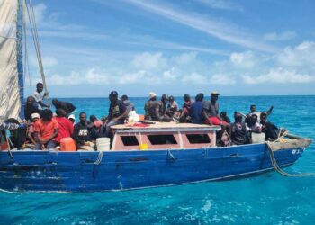 Cincuenta inmigrantes haitianos capturados en operativo en Las Bahamas