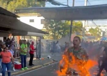 Tragedia en el Carnaval de Salcedo: fallece adolescente por quemaduras graves